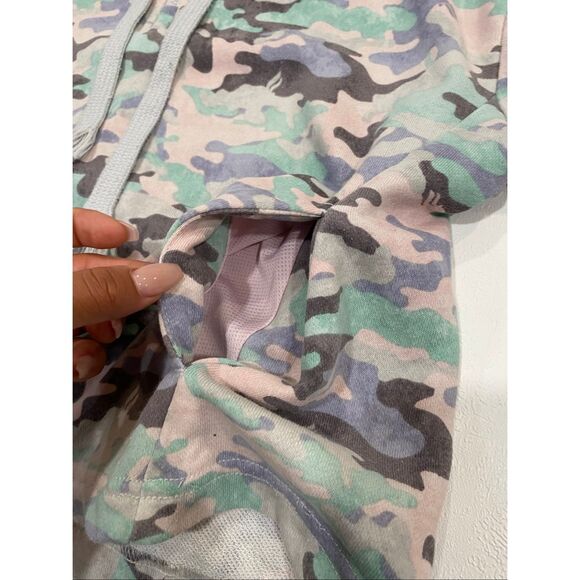 Fabletics Women’s XS Camo Half Zip Hoodie Pullover Pink Green - Picture 5 of 5